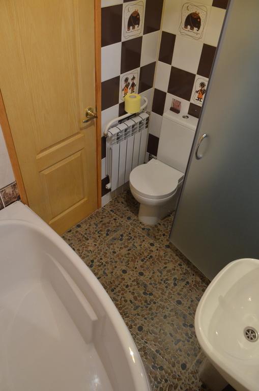 Cottages On Gdantsevskaya Street Kryvyi Rih Room photo